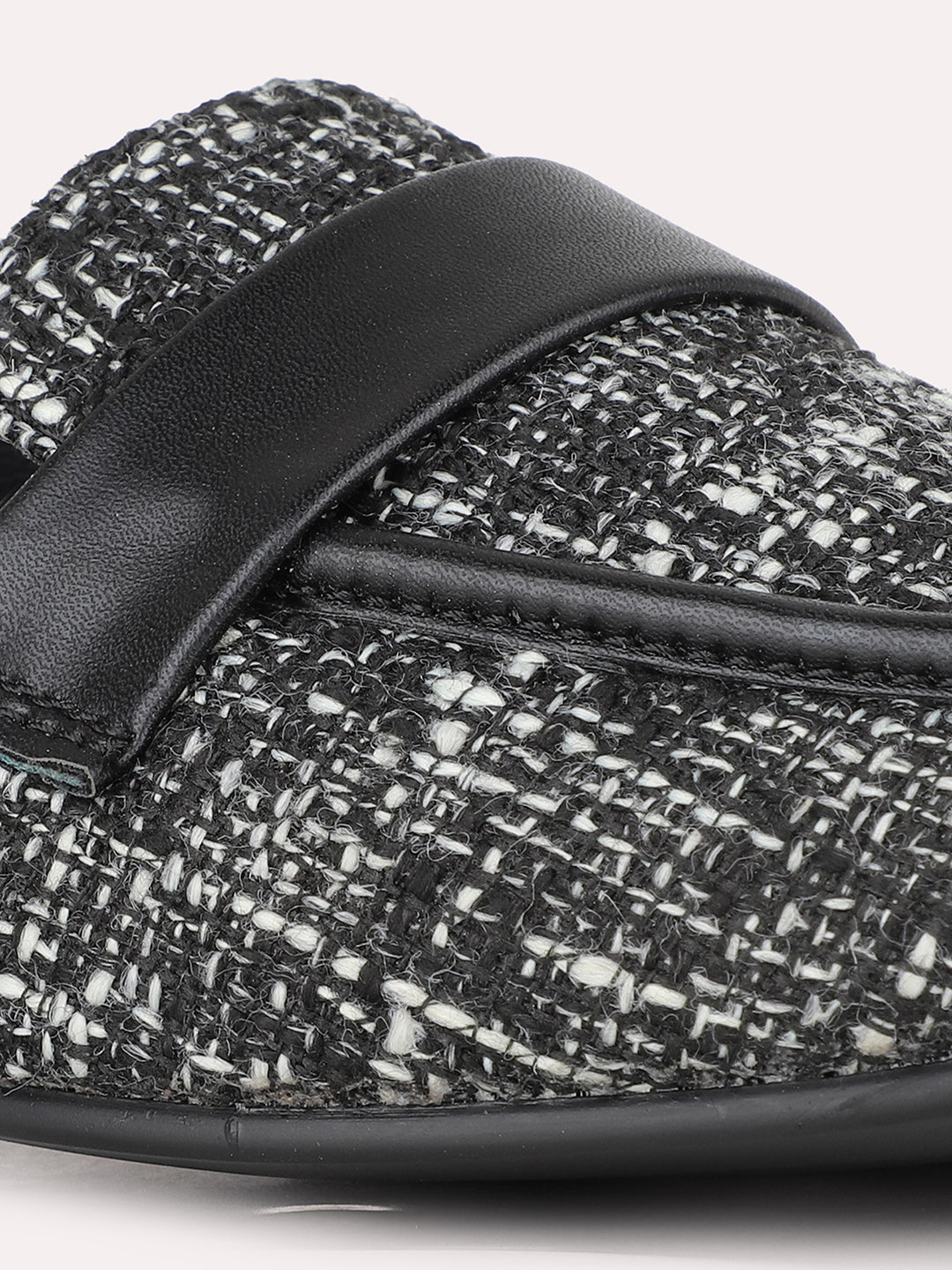 Womens Black Casual Textured Round Toe Loafers