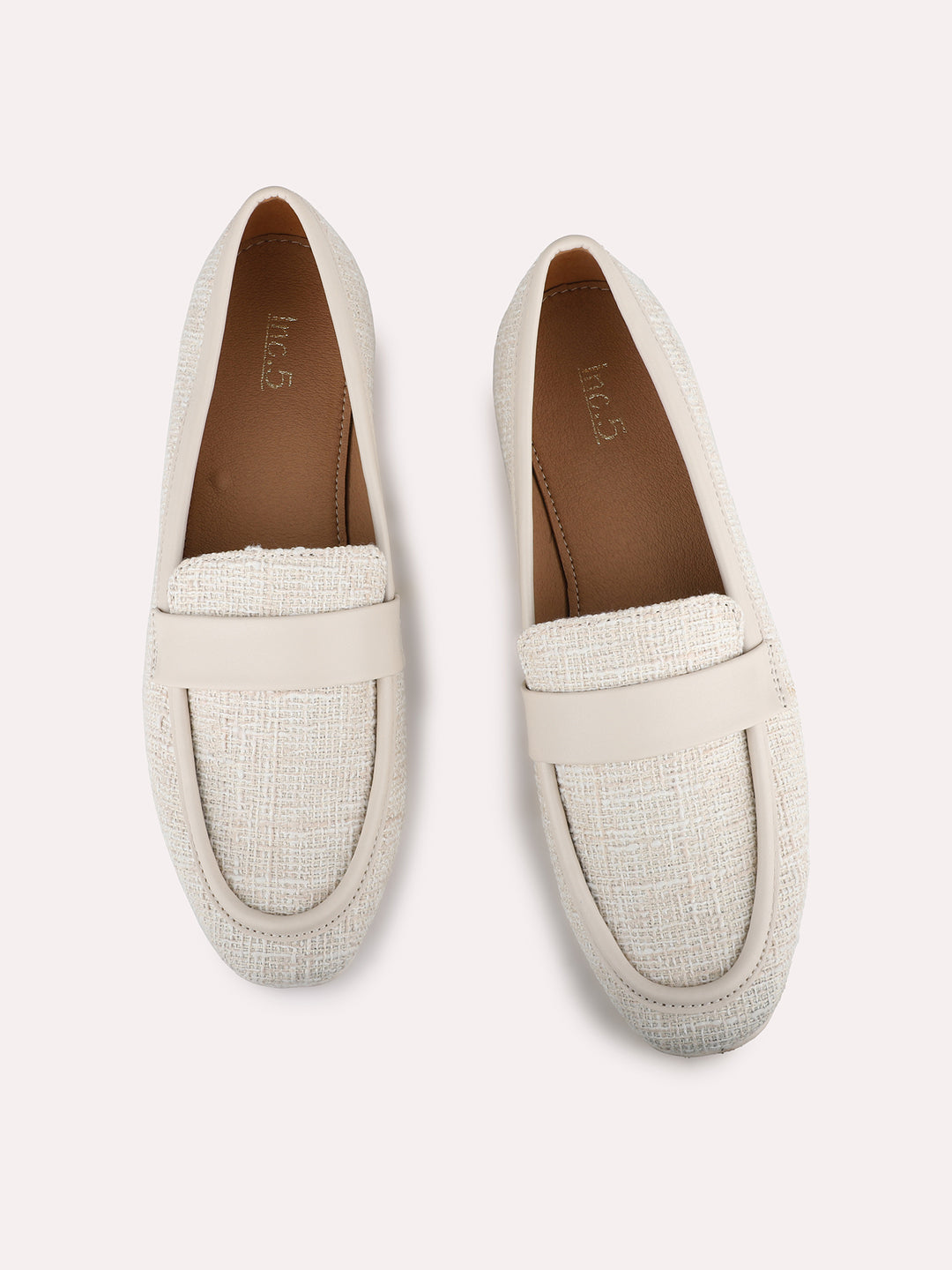 Womens Cream Casual Solid Round Toe Loafers