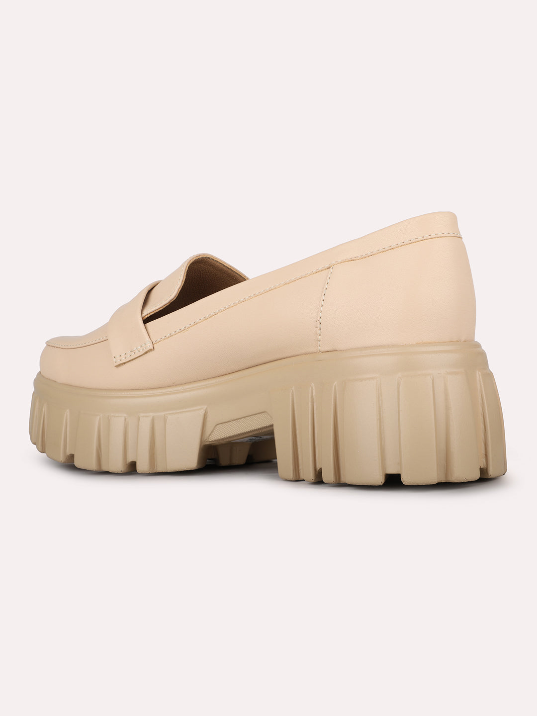 Womens Cream Casual Solid Round Toe Slip-On Shoe