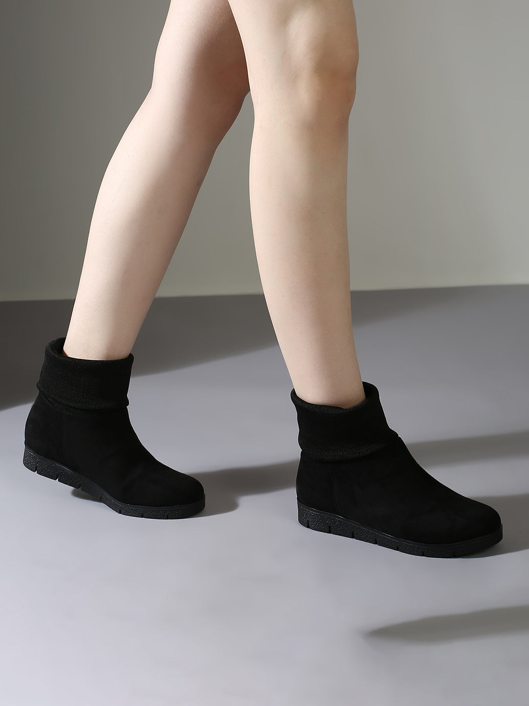 Womens Black Casual Solid Round toe Ankle Boots