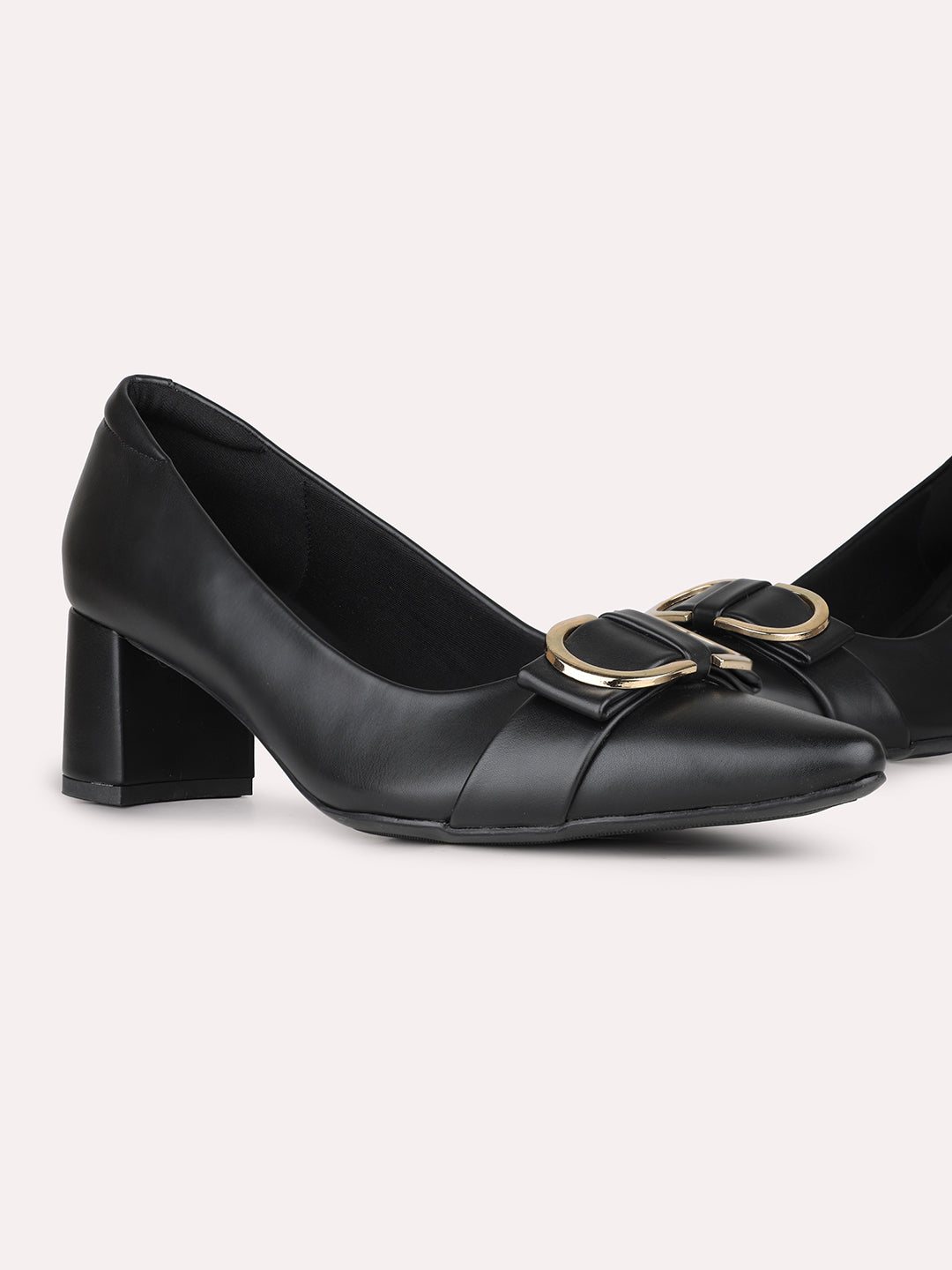 Womens Black Party Wear Solid Pattern Pointed Toe Pumps