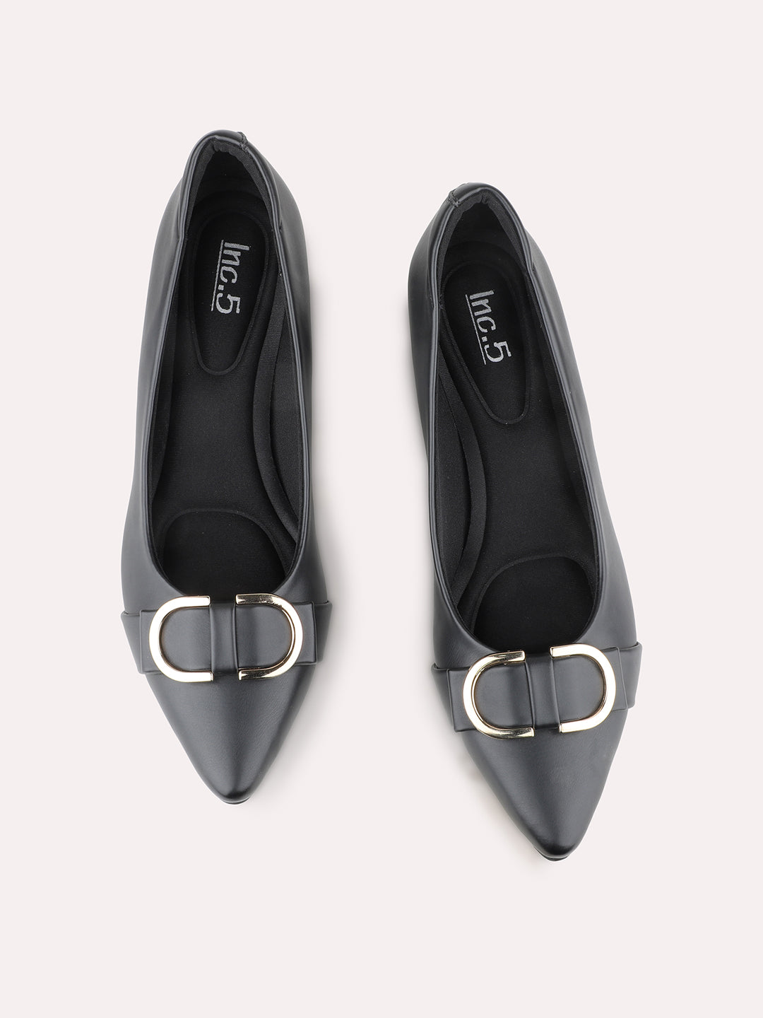 Womens Black Party Wear Solid Pattern Pointed Toe Pumps