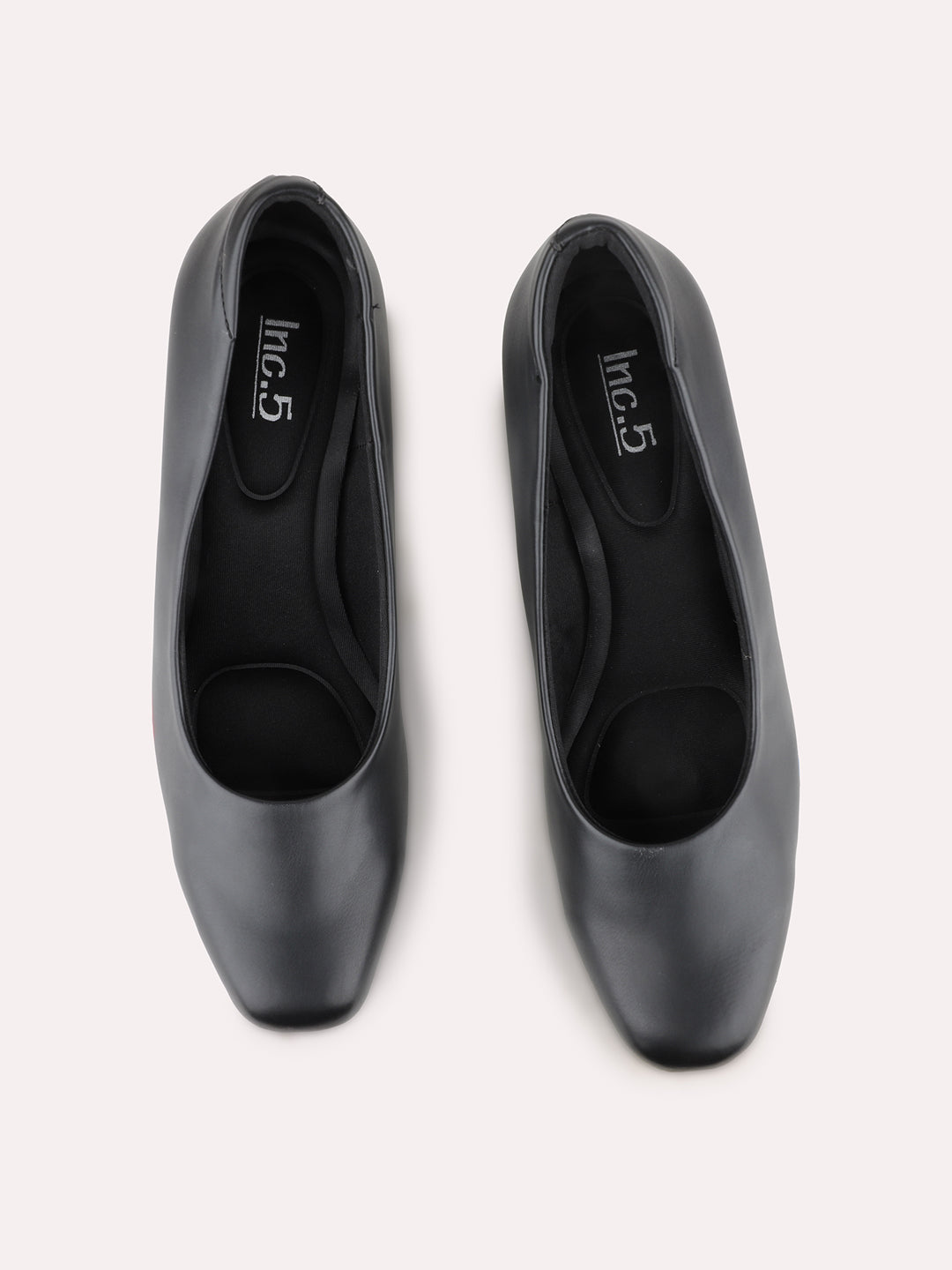 Women Black Party Wear Solid Round Toe Pumps