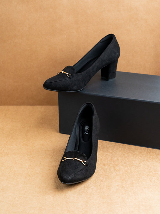 Womens Black Party Wear Solid Pointed Toe Pumps