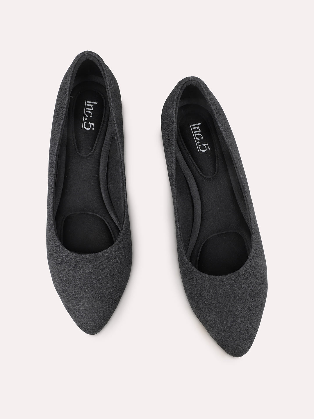 Women Black Party Wear Solid Pointed Pumps
