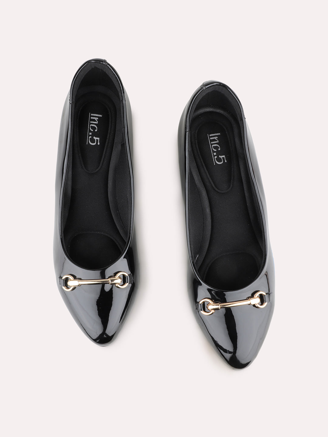 Women Black Party Wear Solid Round Toe Pumps