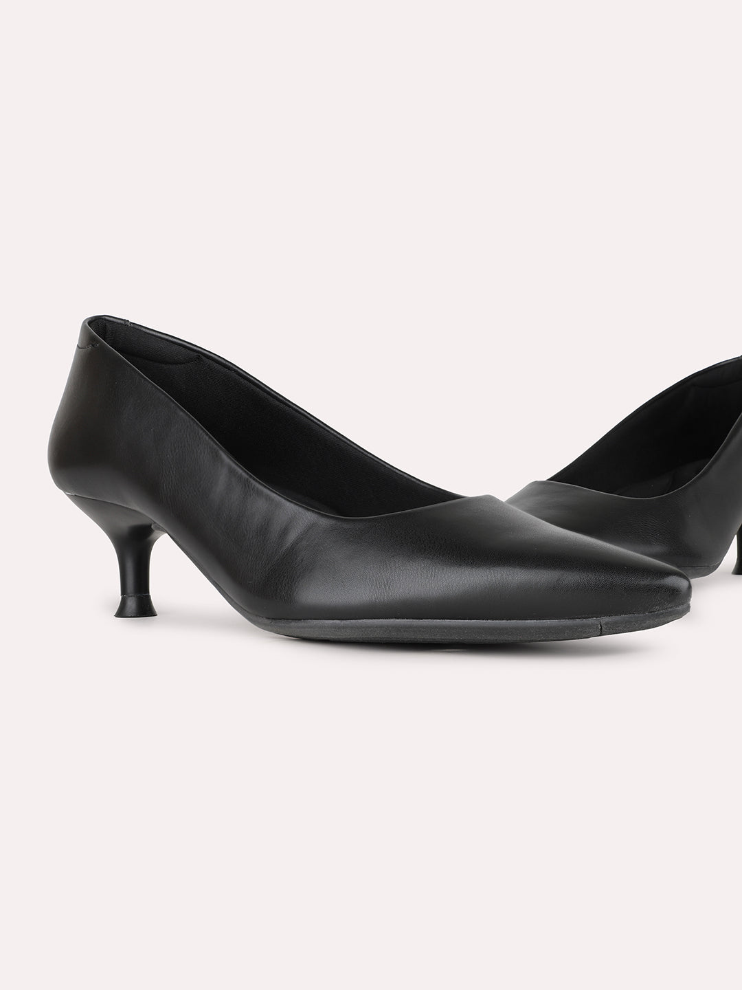 Women Black Party Wear Solid Pattern Pointed Toe Kitten Heel Pumps