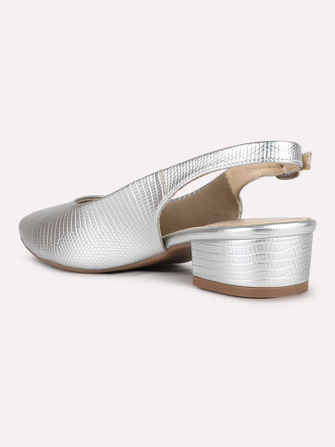 Women Silver Party Wear Solid Pointed Toe Pumps