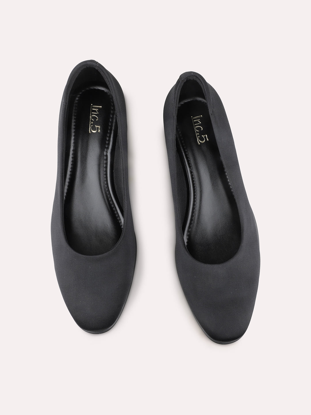 Womens Black Party Wear Solid Pointed Wedge Heel Pumps