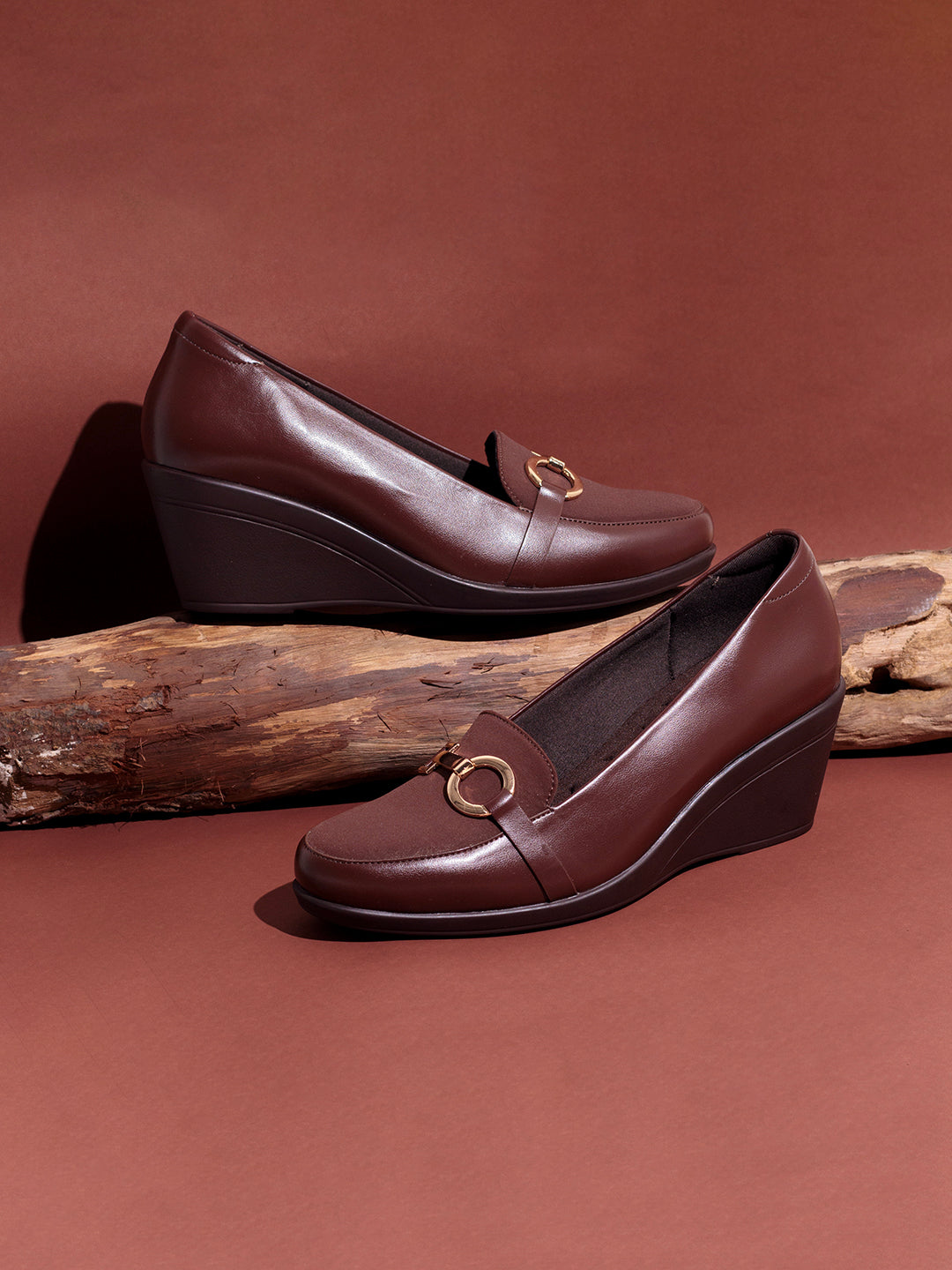 Womens Brown Party Wear Solid Pointed Wedge Heel Pumps