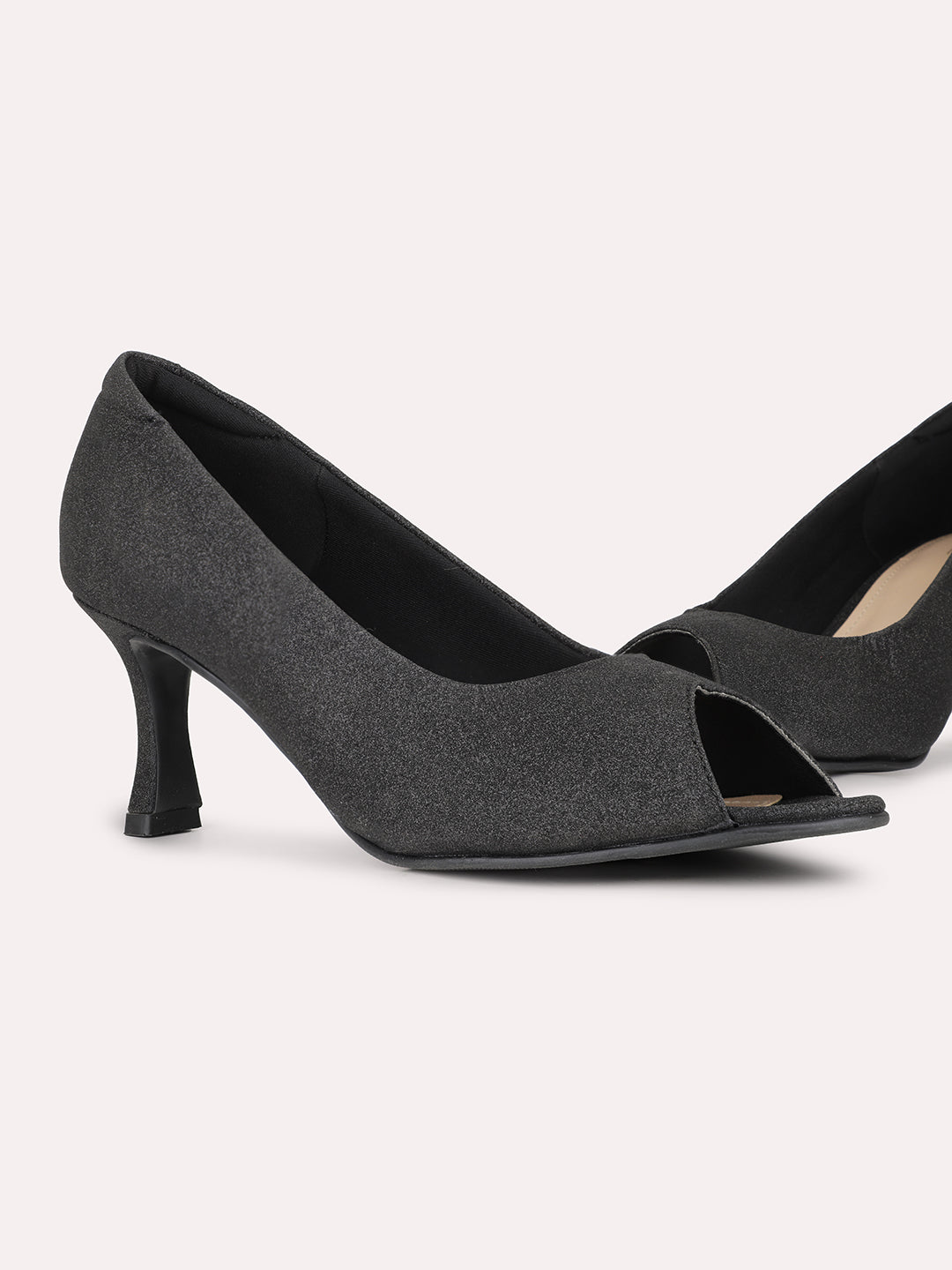 Womens Black Party Wear Solid Pattern Pumps Shoes