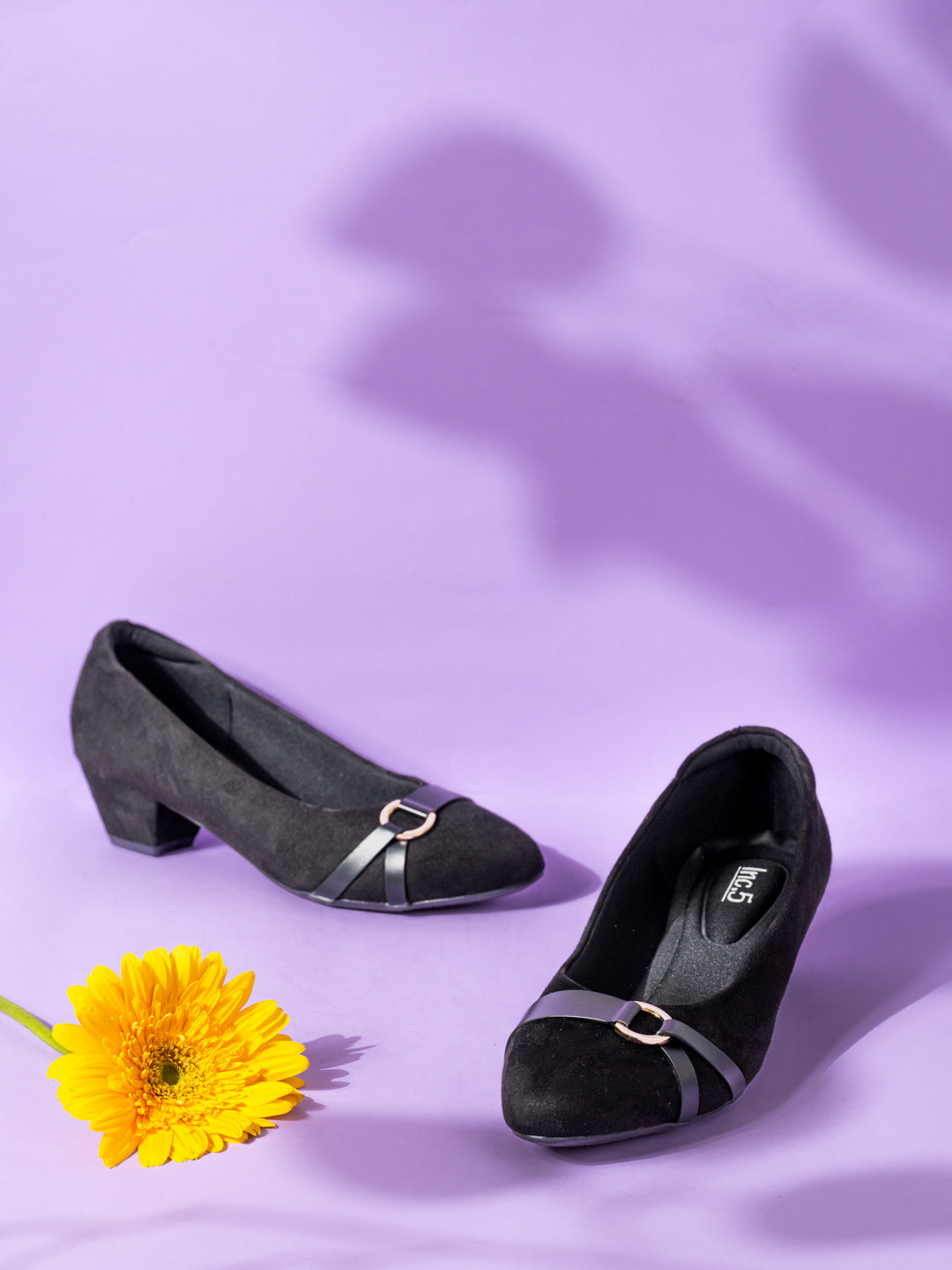 Womens Black Party Wear Solid Pointed Toe Pumps