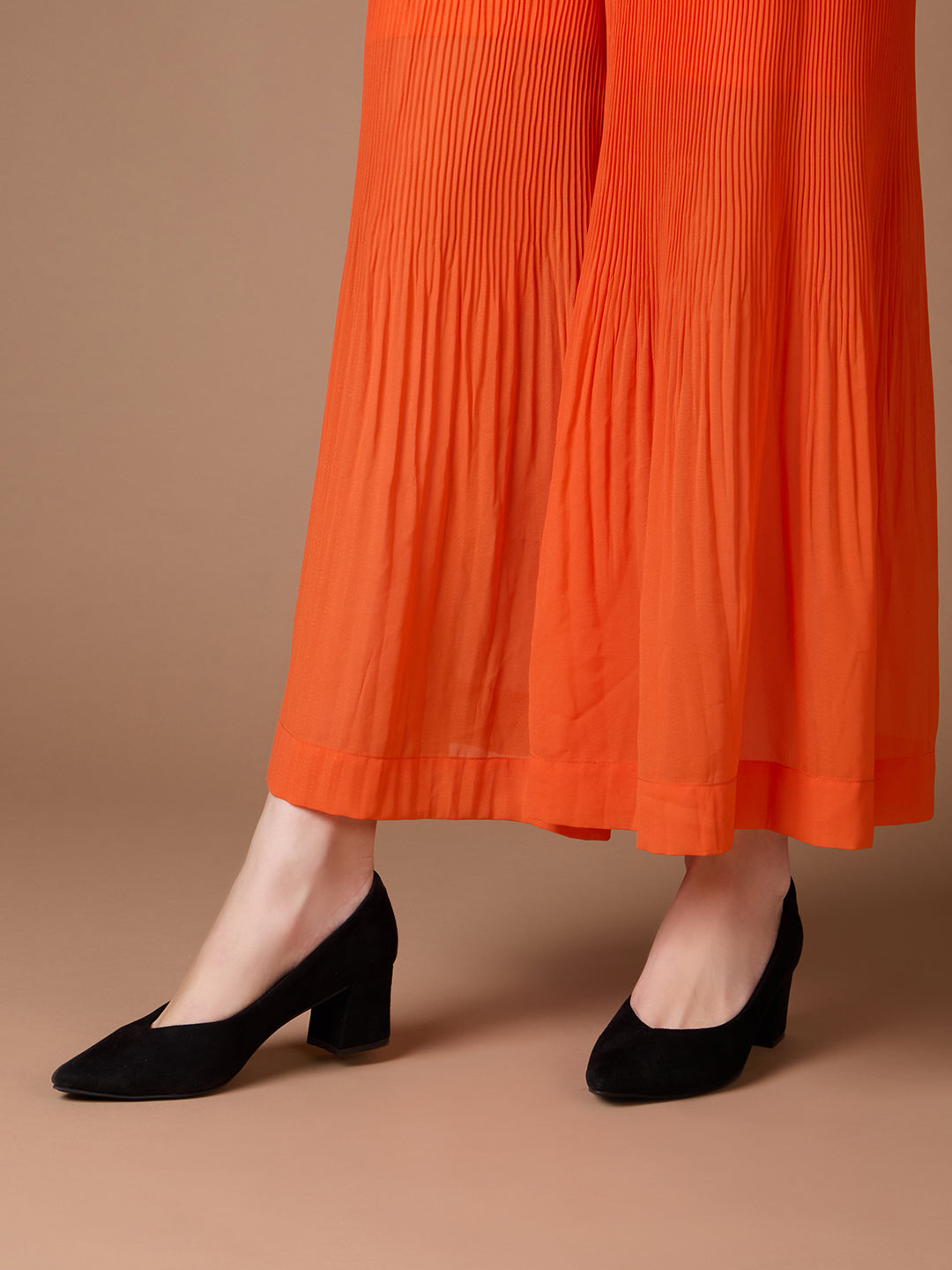 Women Black Party Wear Solid Pointed Toe Block Heel Pump Shoes