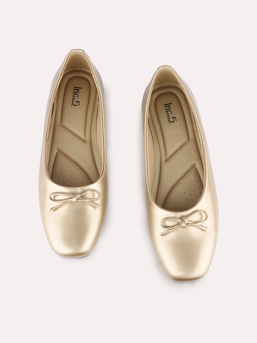 Women Golden Party Wear Solid Round Toe Ballerinas
