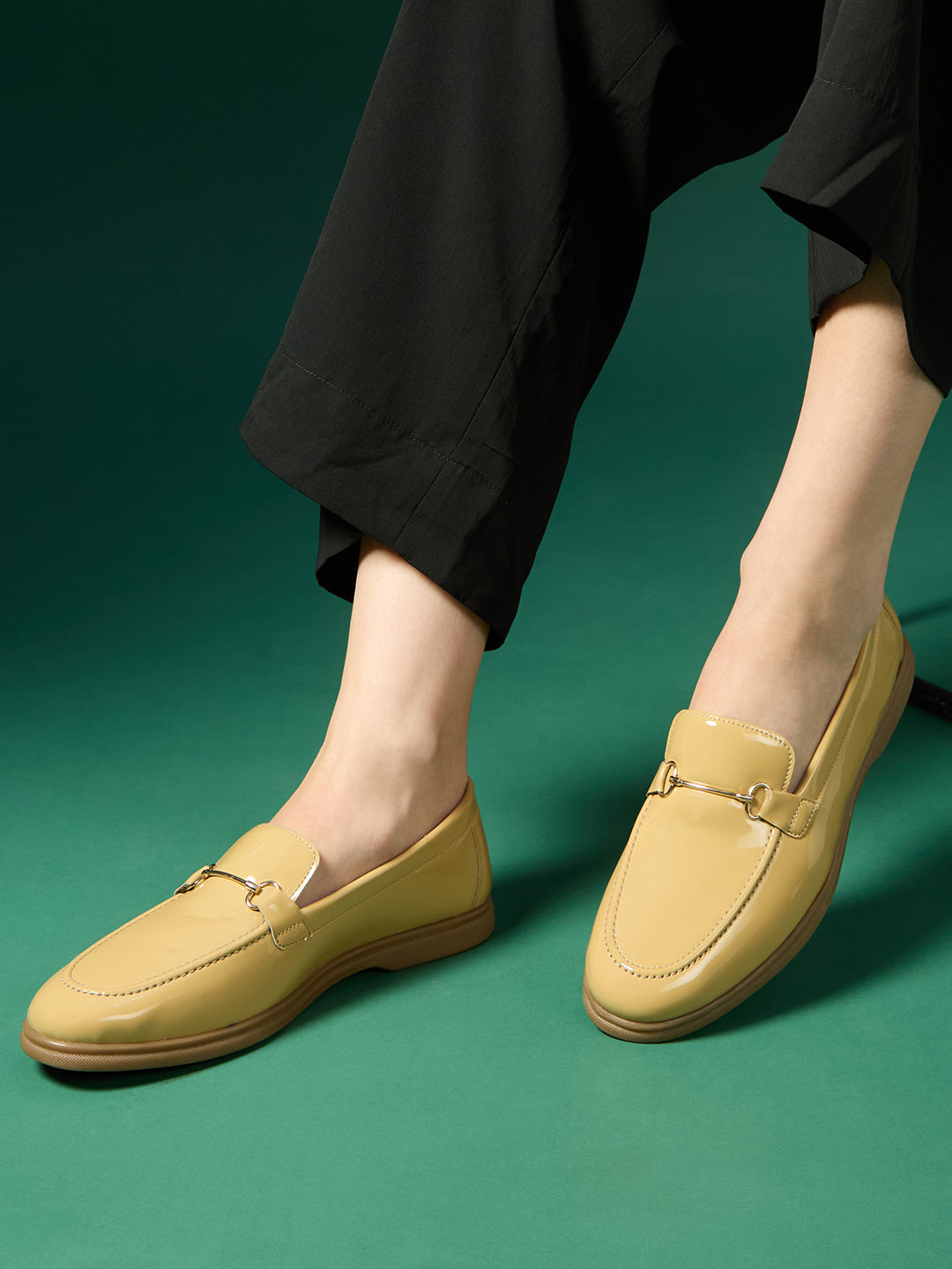 Women Nude Casual Solid Pointed Toe Moccasin Shoes