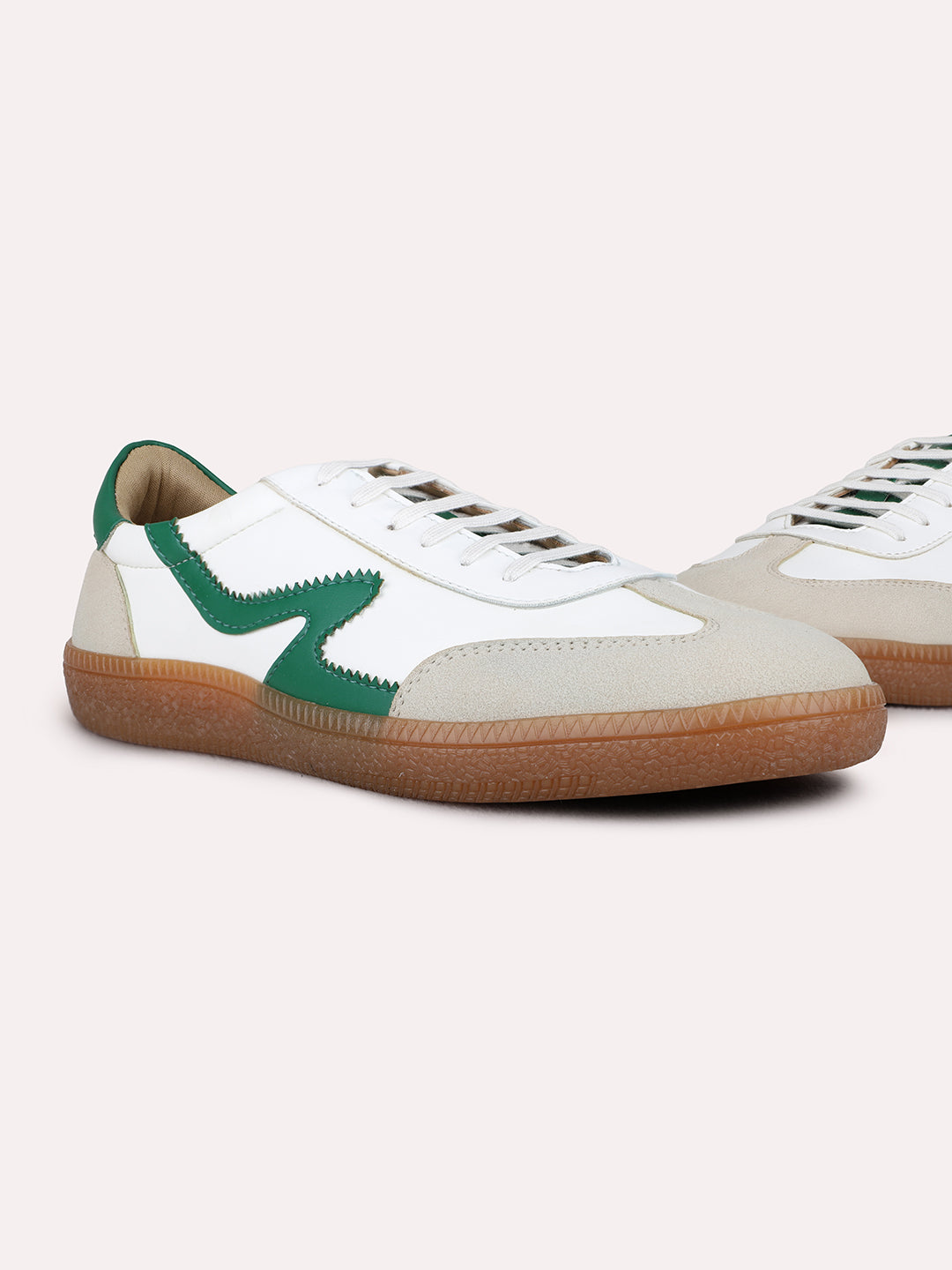 Womens White Casual Textured Round Toe Sneakers