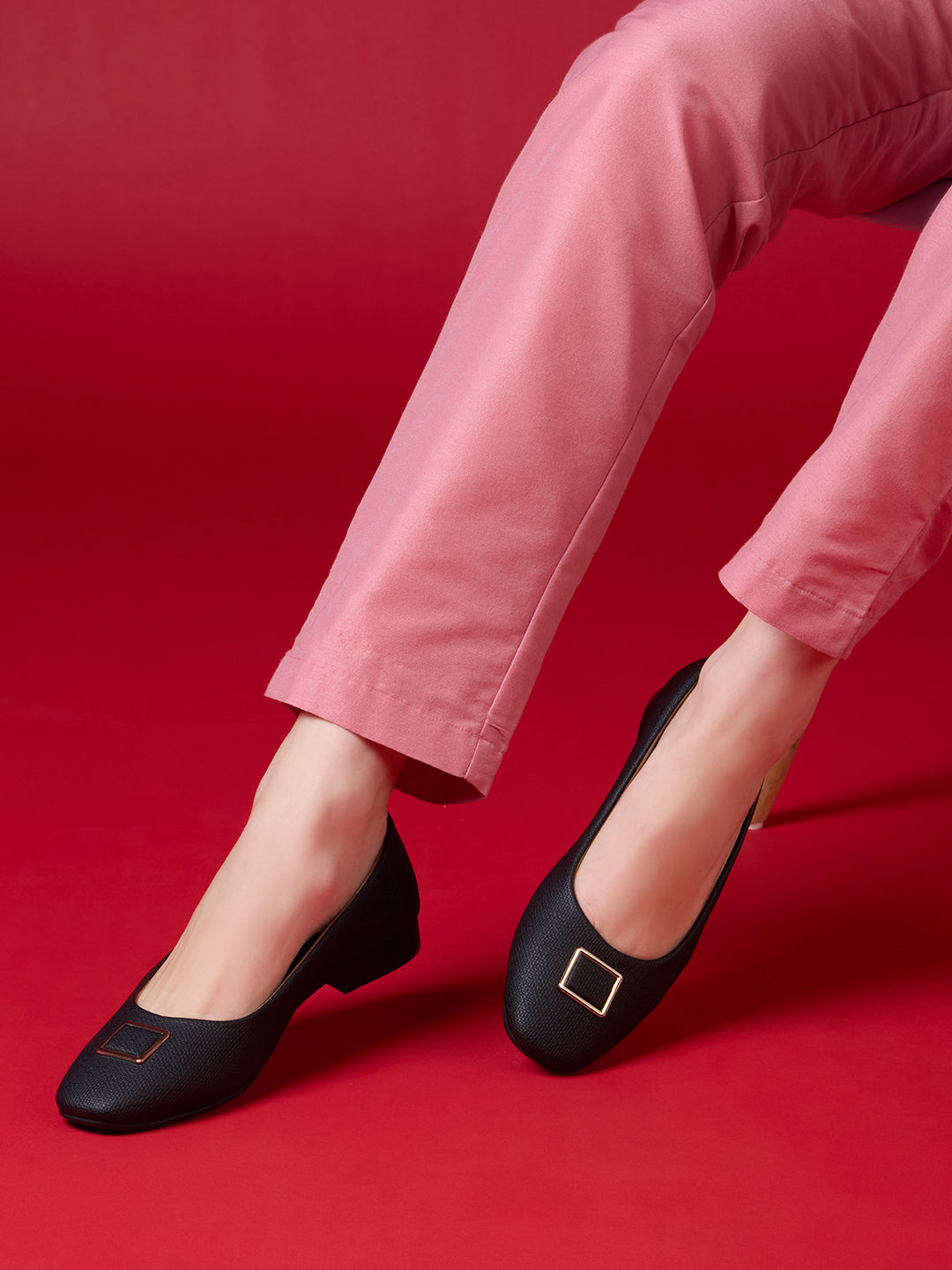 Women Black Party Wear Solid Round Toe Ballerinas