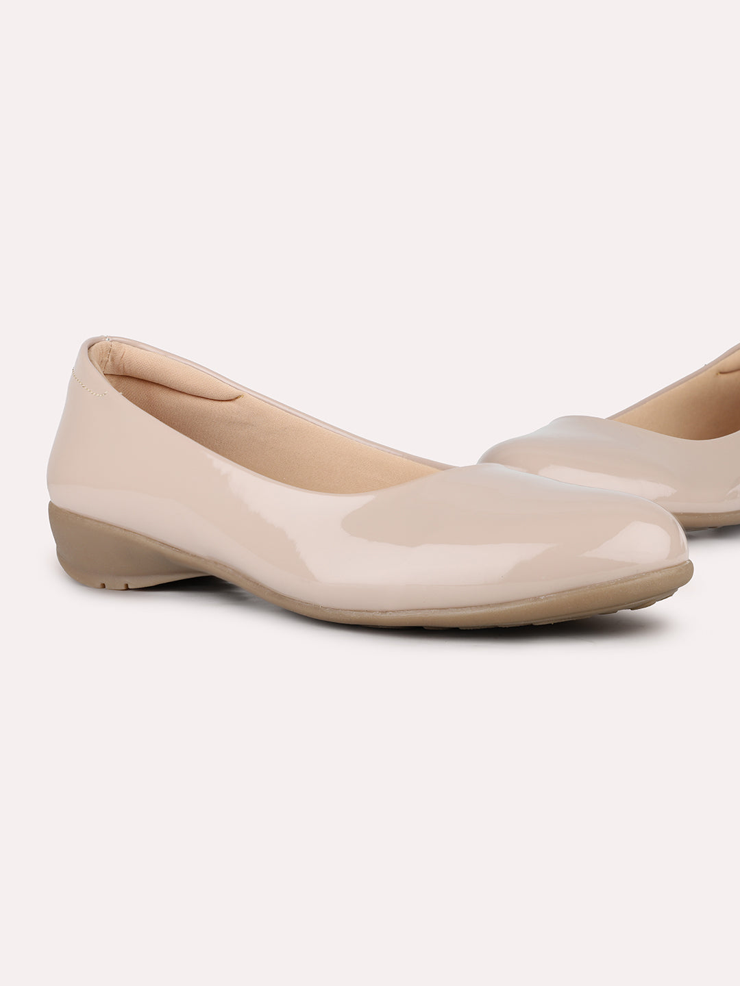 Women Nude Casual Solid Pointed Flat Ballerinas