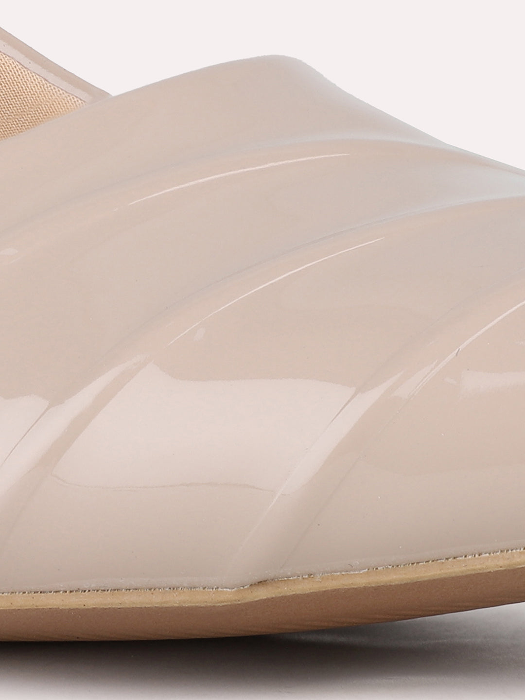 Women Nude Casual Solid Pointed Block Heel Pumps