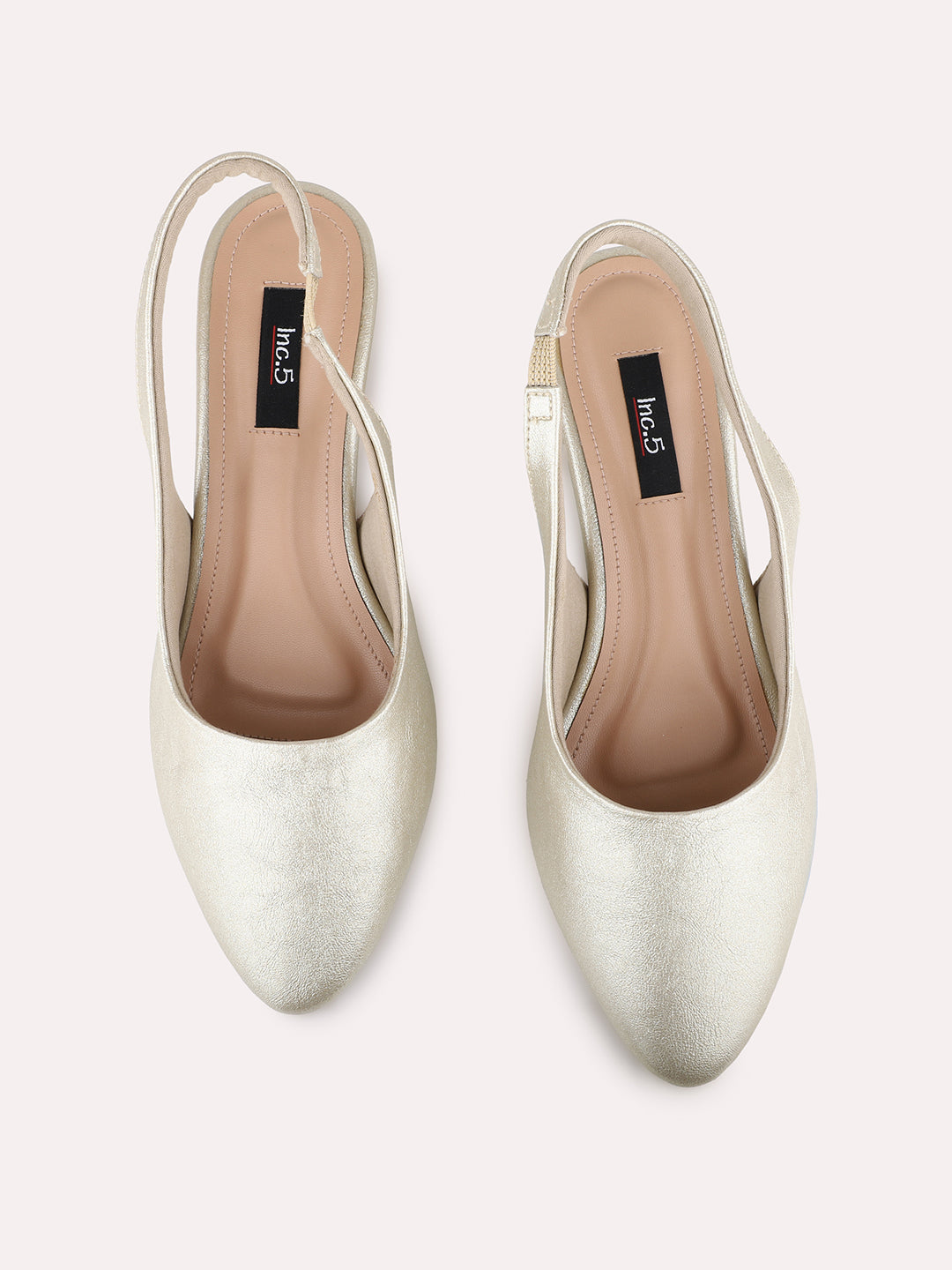 Womens Golden Party Wear Solid Pointed Toe Mules