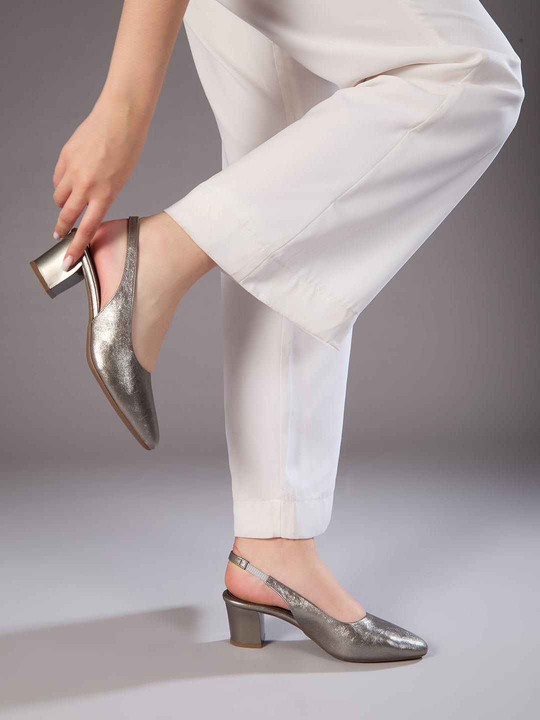 Womens Pewter Party Wear Solid Pointed Toe Block Heel Mules