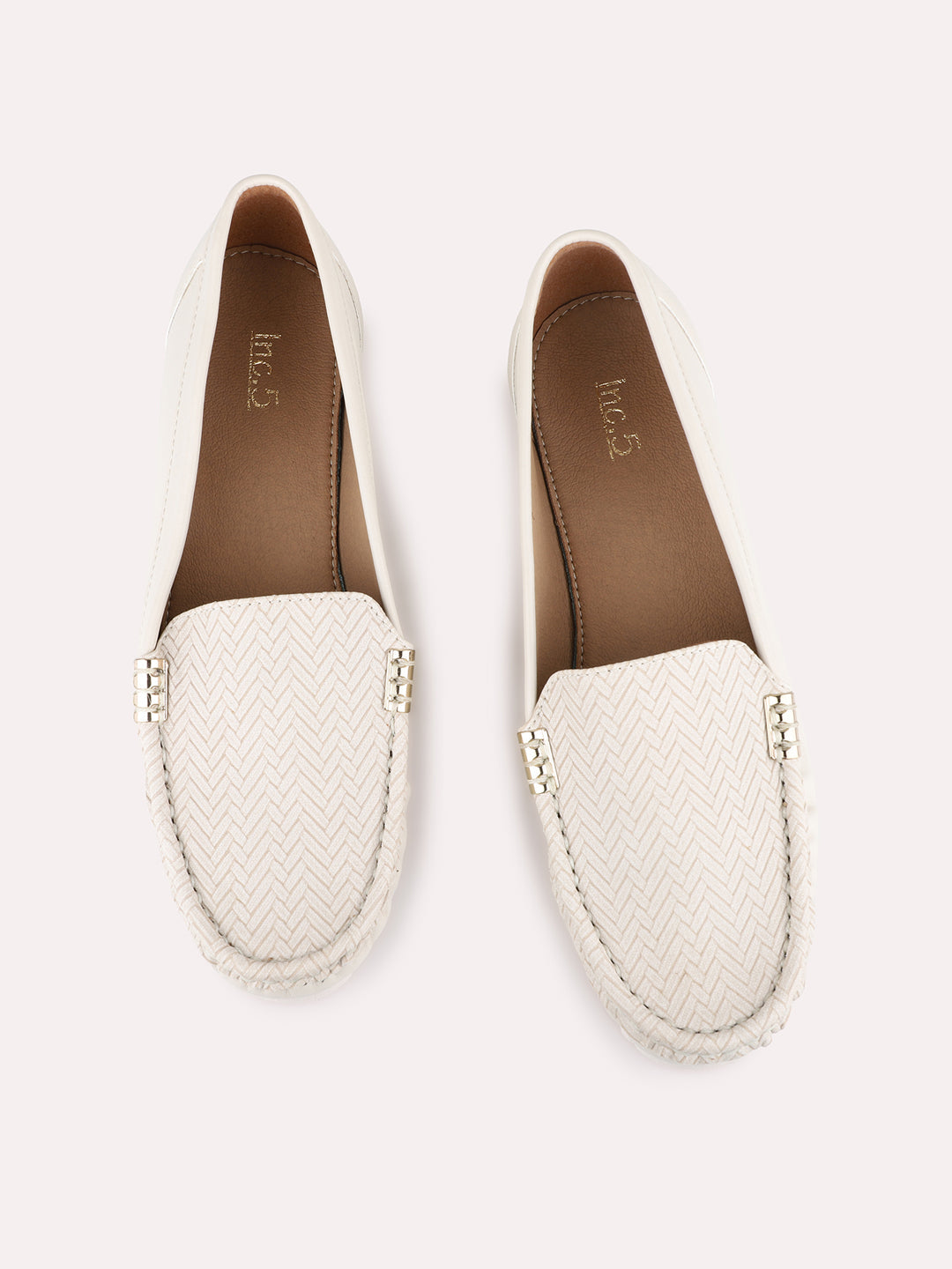 Womens Cream Party Wear Solid Pattern Round Toe Loafers