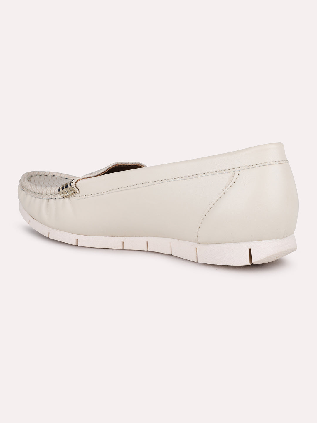 Womens Cream Party Wear Solid Pattern Round Toe Loafers