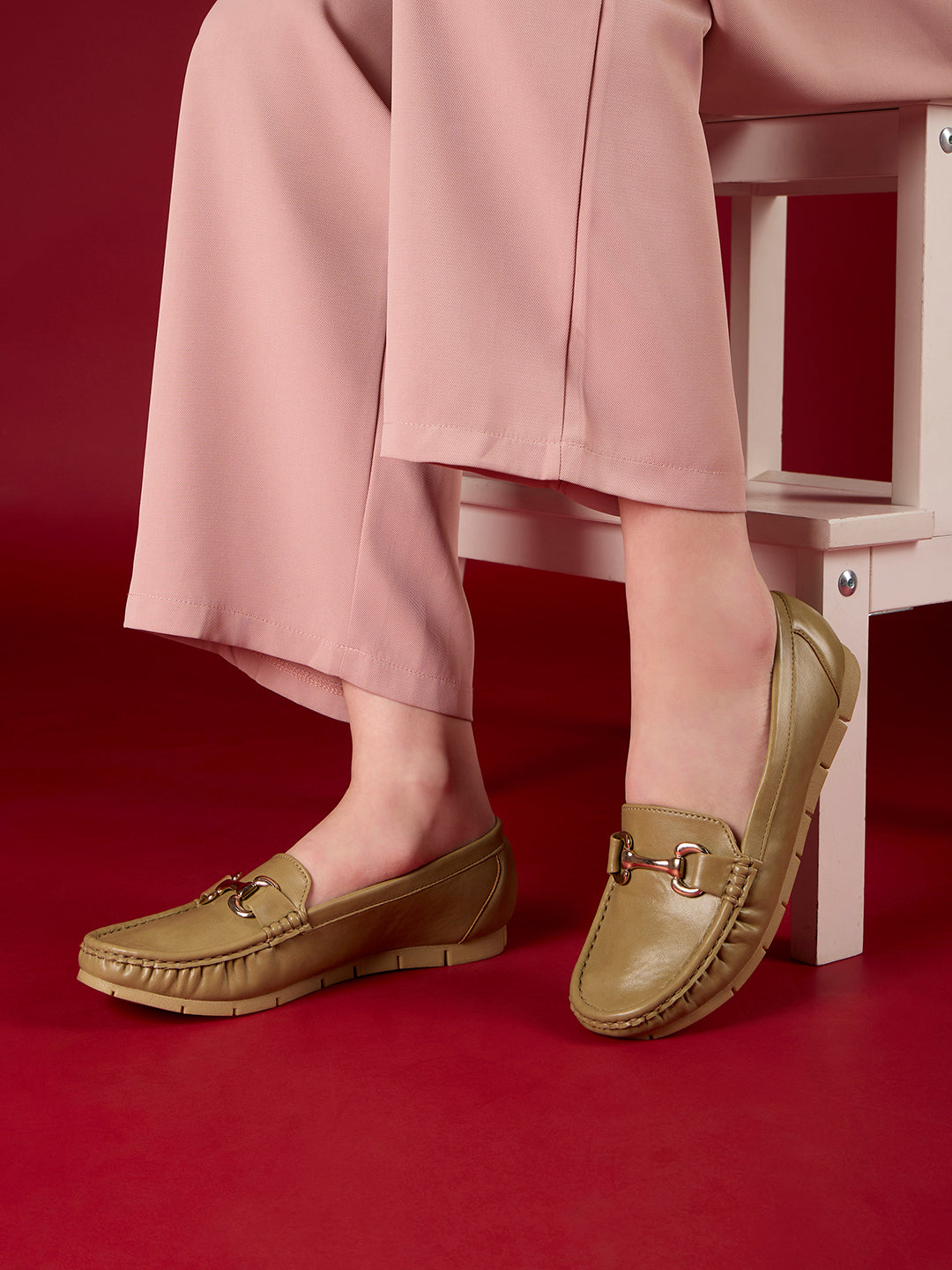 Womens Green Casual Solid Loafers