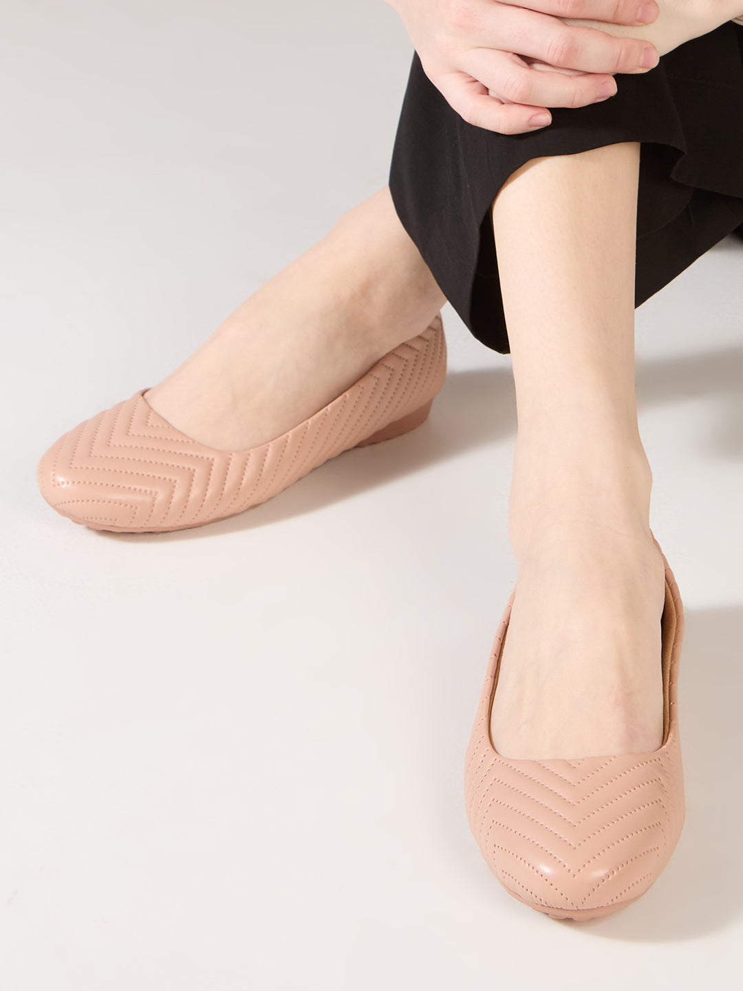 Womens Peach Casual Solid Round Toe Flat Ballerinas