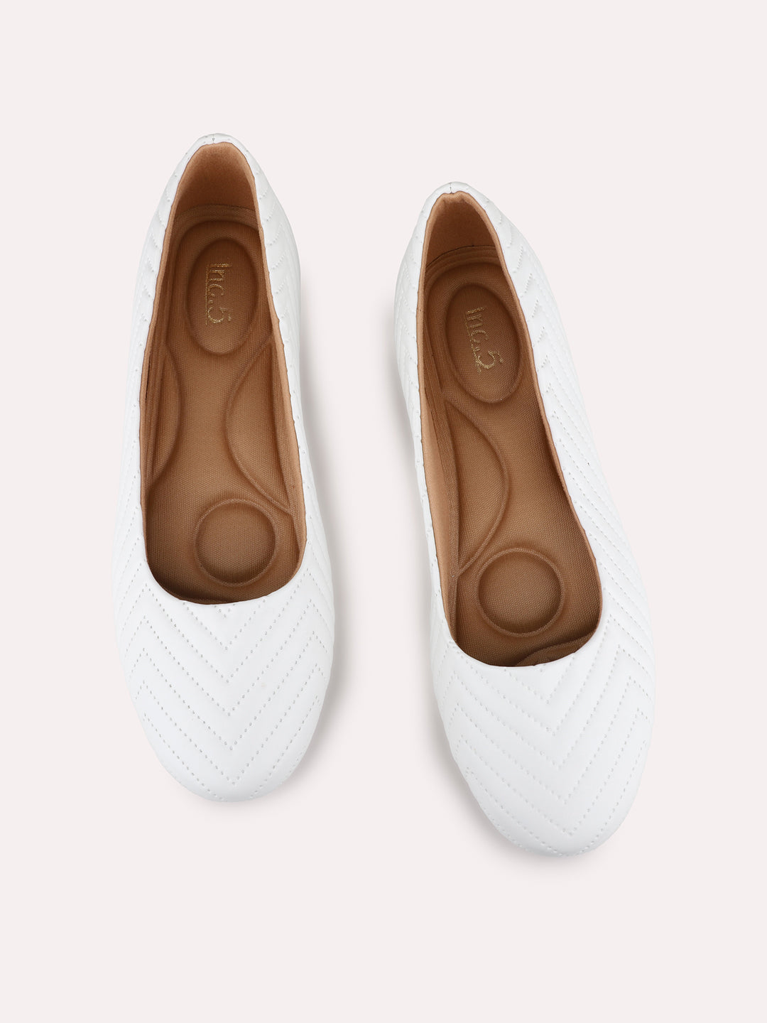 Womens White Casual Solid Round Toe Flat Ballerinas