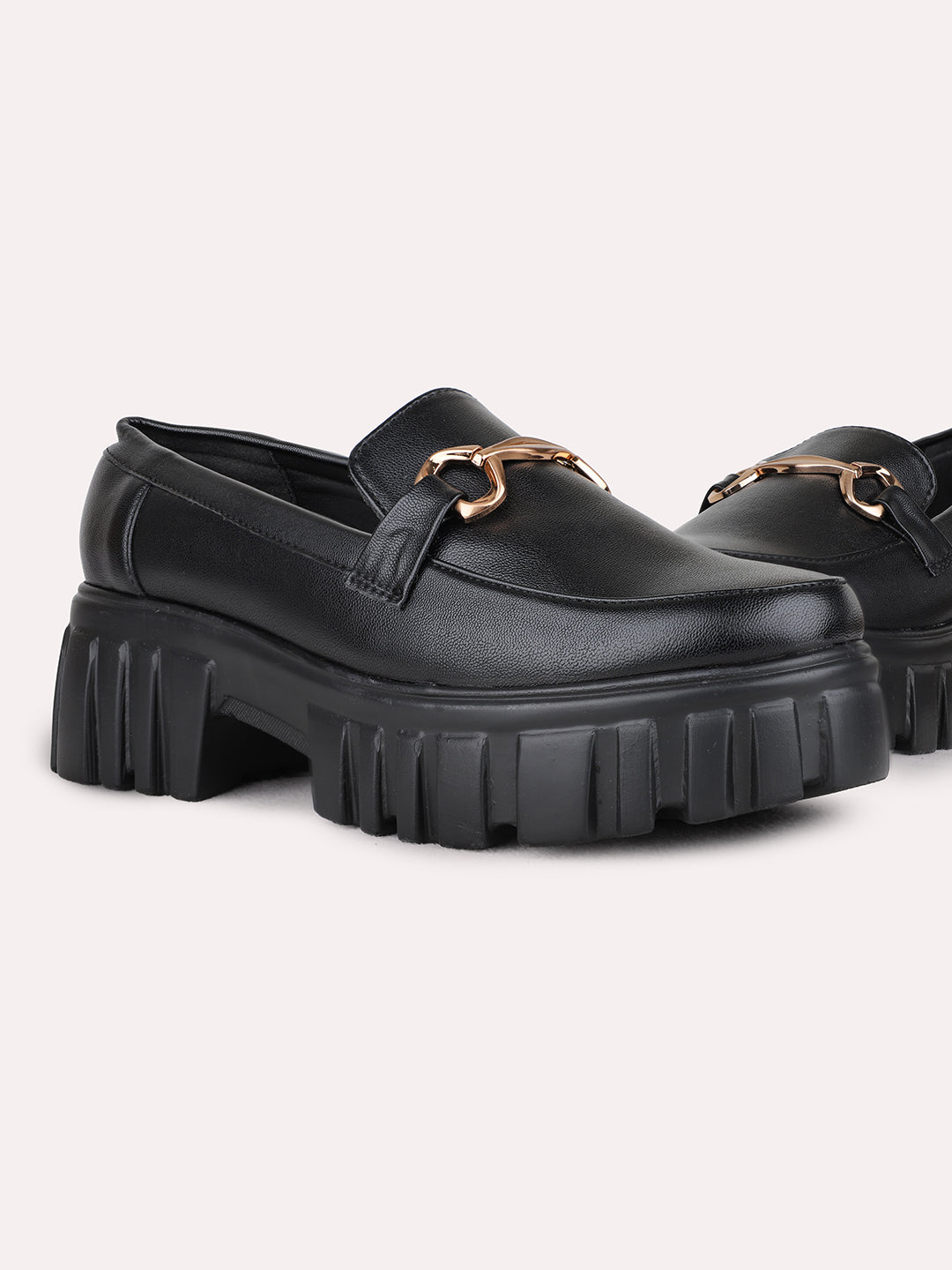 Womens Black Party Wear Solid Round Toe Moccasin Shoes