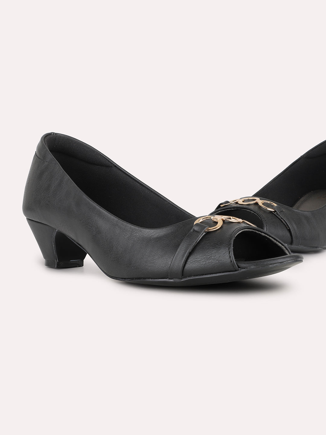 Women Black Casual Solid Pointed Block Heel Pumps