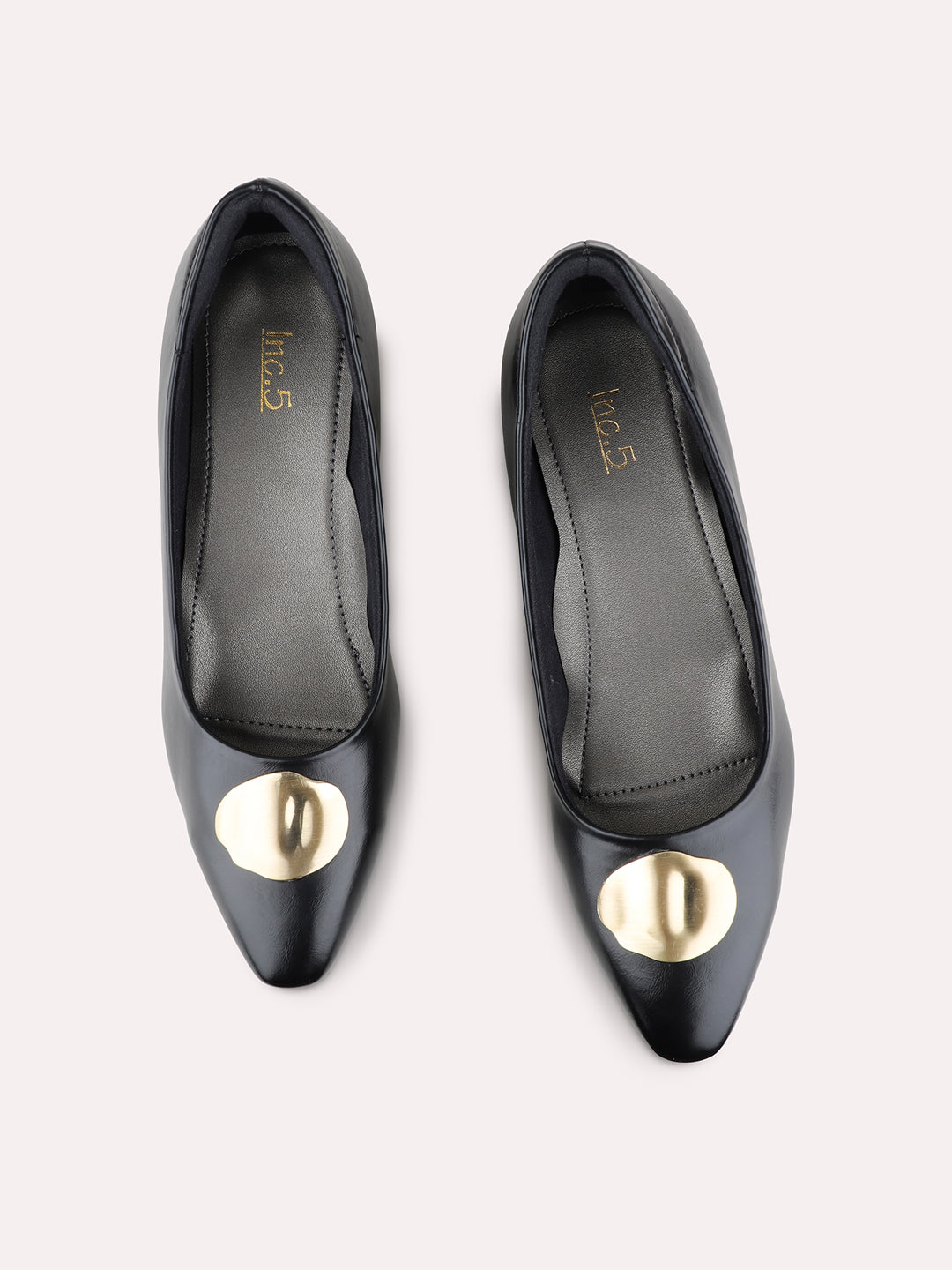 Womens Black Party Wear Solid Pattern Pointed Toe Block Heel Pumps