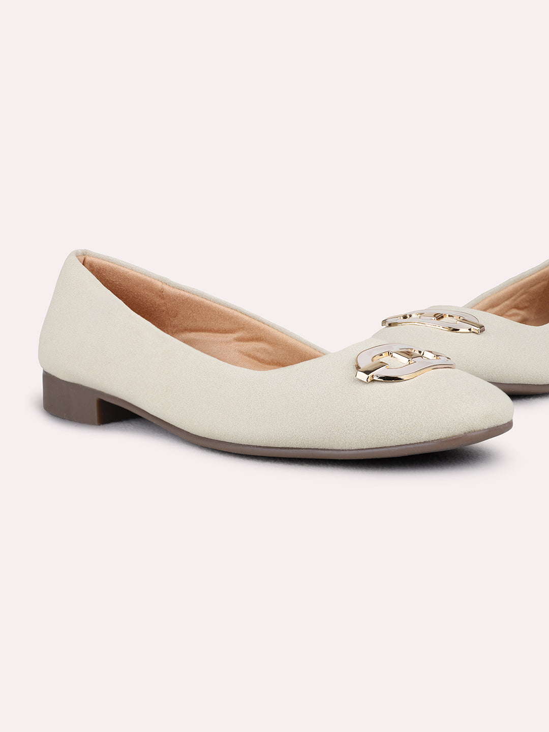 Womens Cream Casual Solid Round Toe Ballerinas