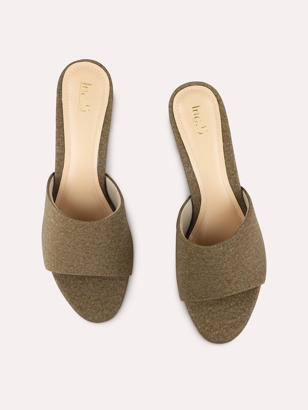 Womens Green Party Wear Solid Square Toe Block Heel Sandals