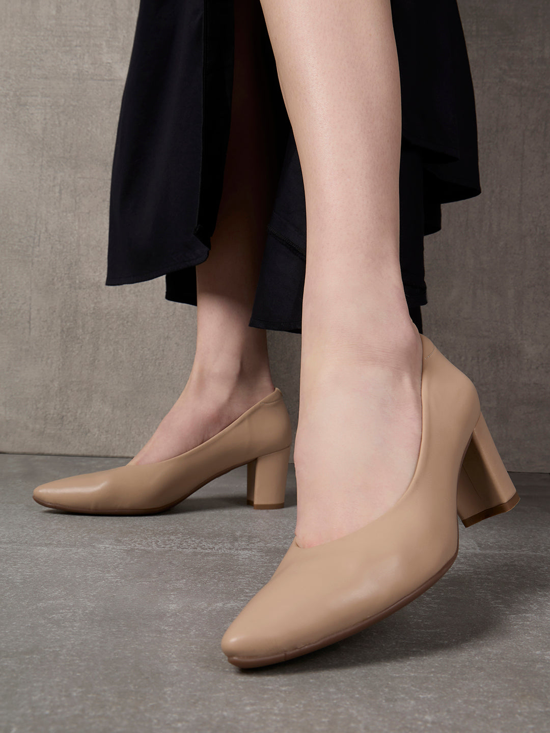 Womens Beige Party Wear Solid Pattern Block Heel Pumps