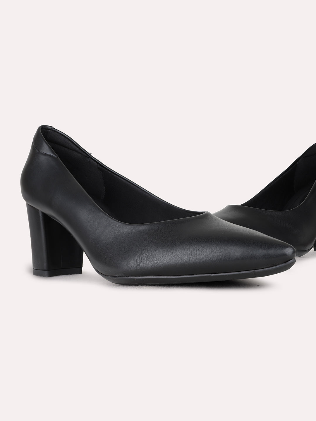 Womens Black Party Wear Solid Pattern Block Heel Pumps