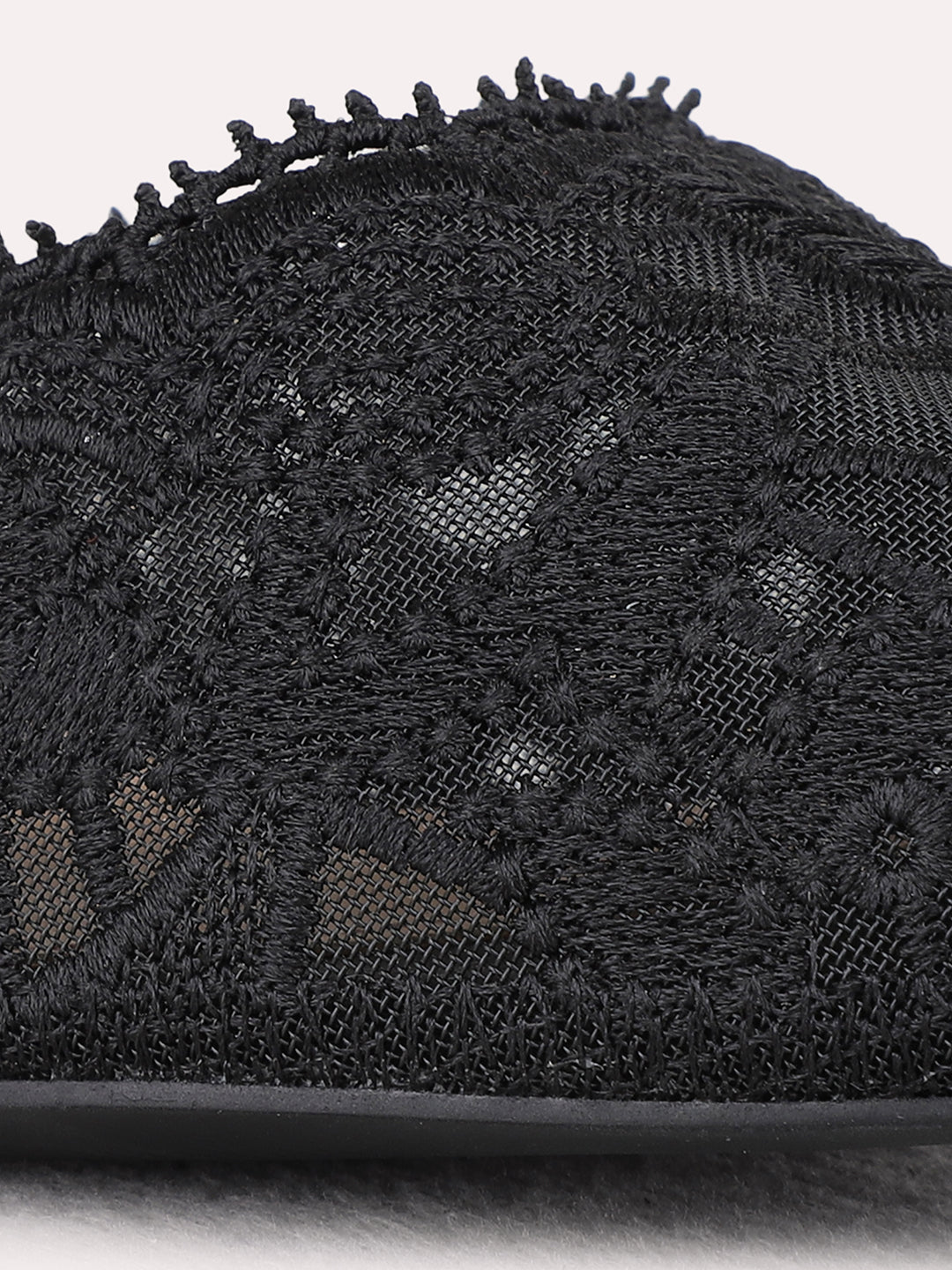 Womens Black Party Wear Textured Pointed Toe Block Heel Mules