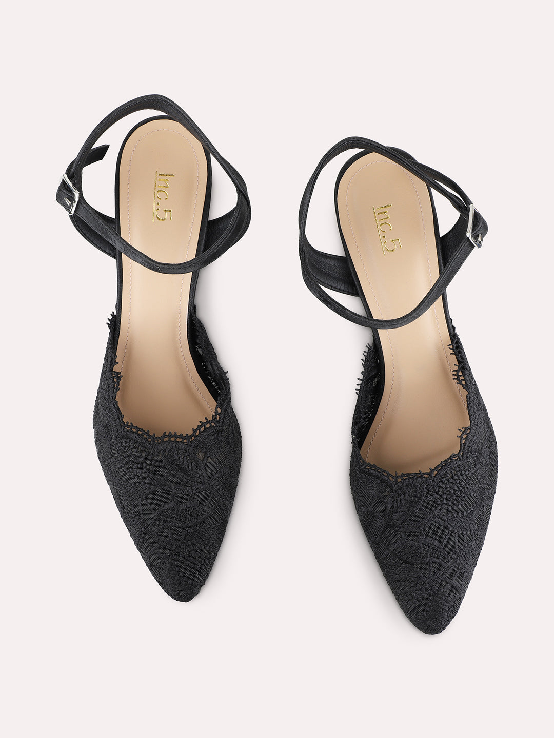 Womens Black Party Wear Textured Pointed Toe Block Heel Mules