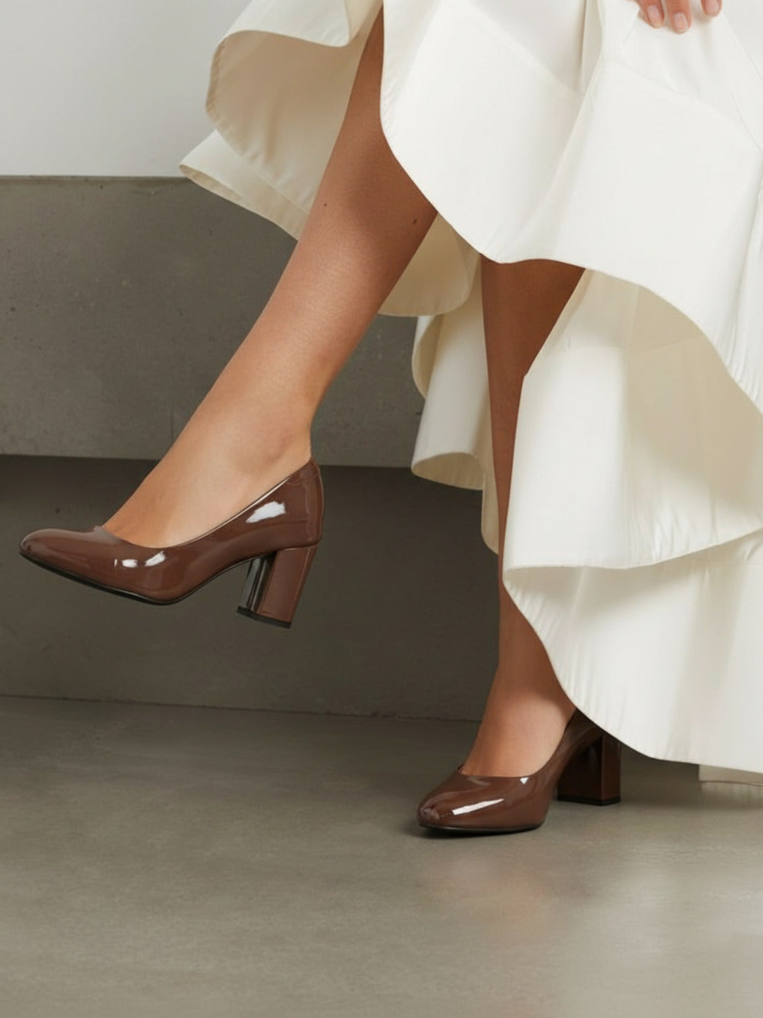 Womens Brown Party Wear Solid Round Toe Shape Block heels Pumps