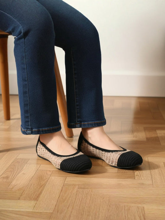 Womens Black Casual Embellished Round Toe Ballerinas