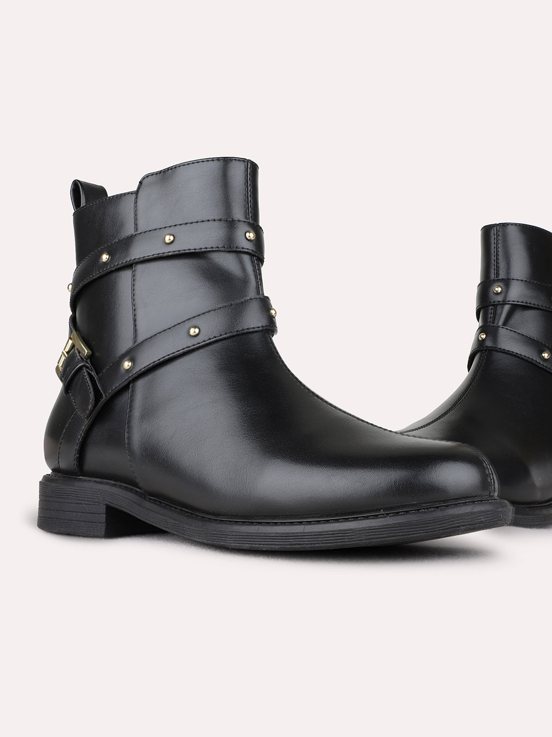 Womens Black Party Wear Solid Pattern Round Toe Boots