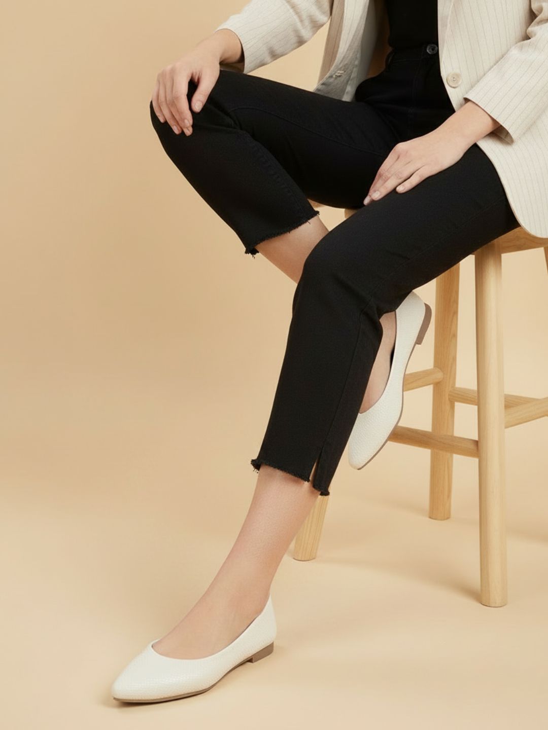 Womens Cream Casual Solid Pattern Round Toe Ballerinas
