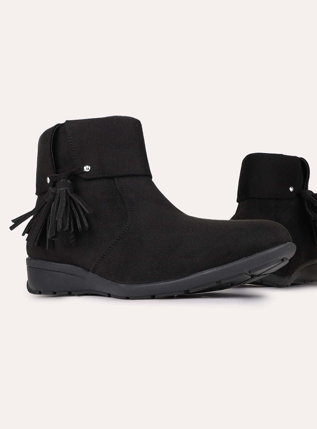 Womens Black Casual Solid Pattern Round Toe Boots