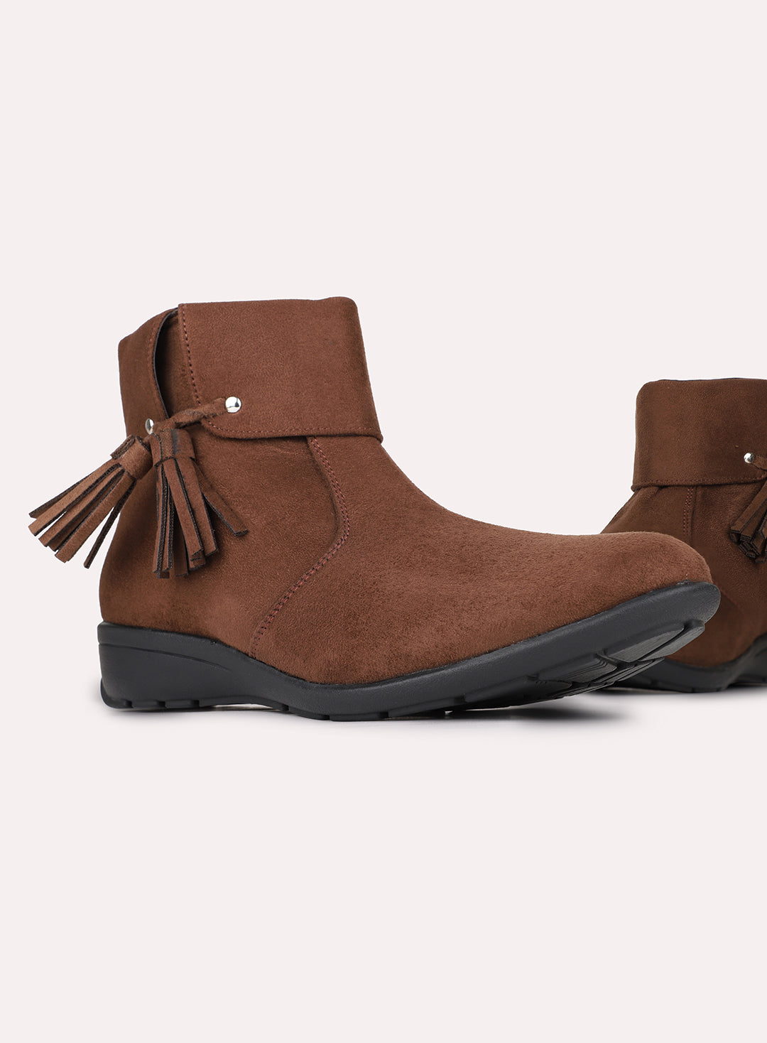 Womens Brown Casual Solid Pattern Round Toe Boots