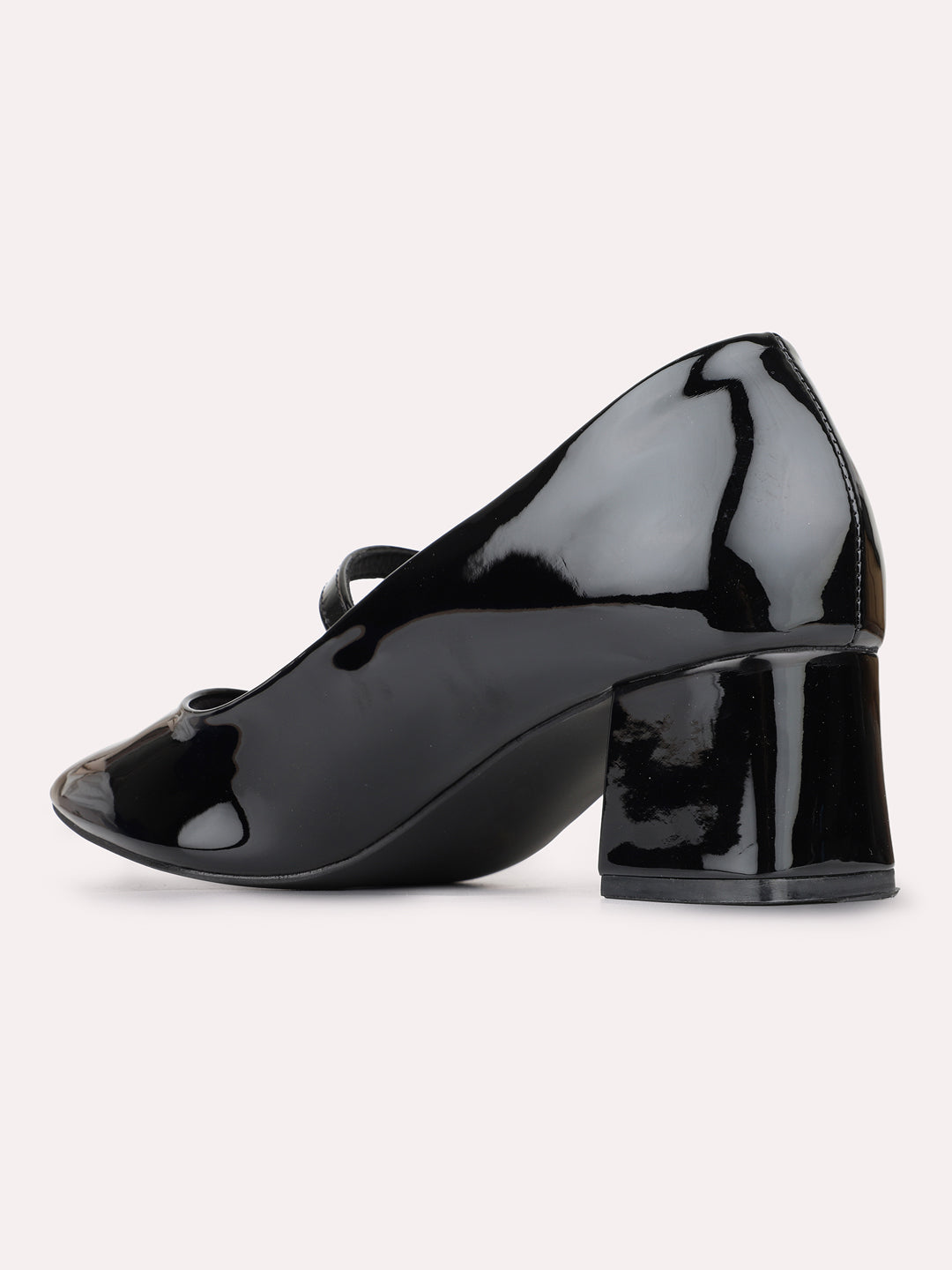 Womens Black Casual Solid Pattern Round Toe Block Heels