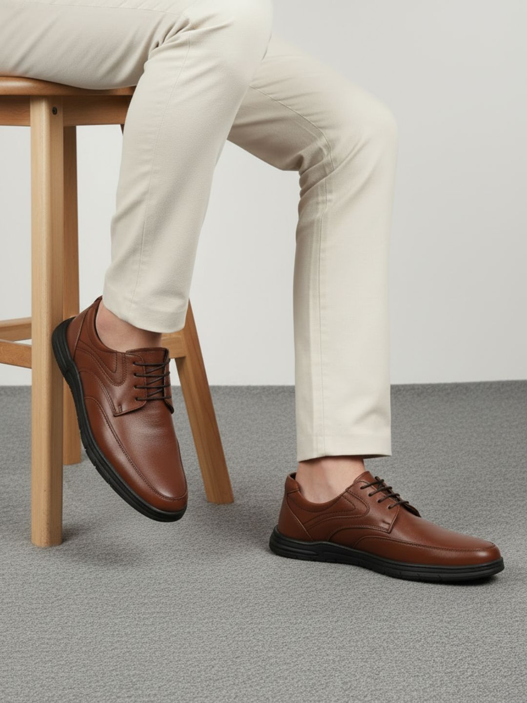 Mens Tan Solid Round Toe Formal Leather Laceup Shoes