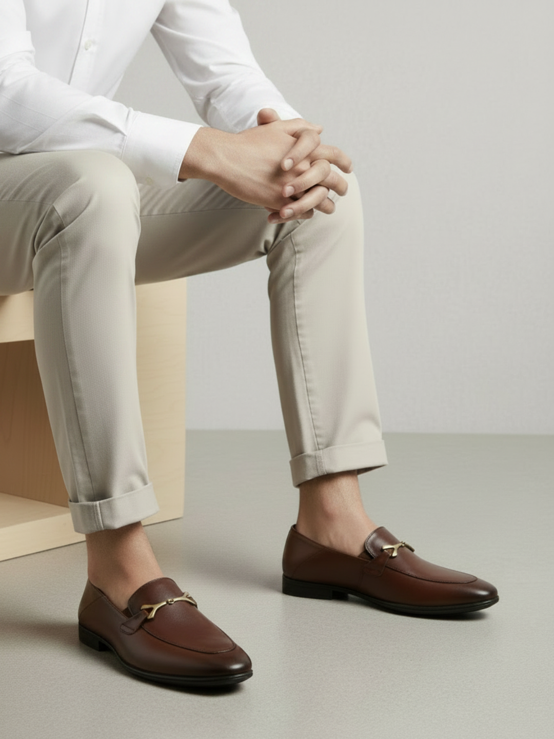 Mens Brown Solid Pointed Toe Formal Leather Shoes