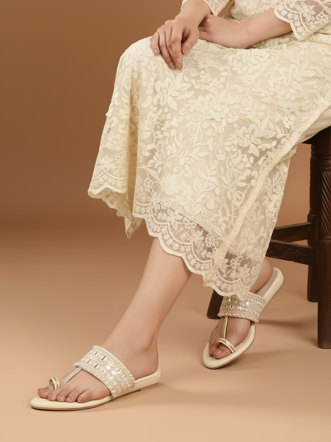 Women Beige Ethnic One Toe Flats