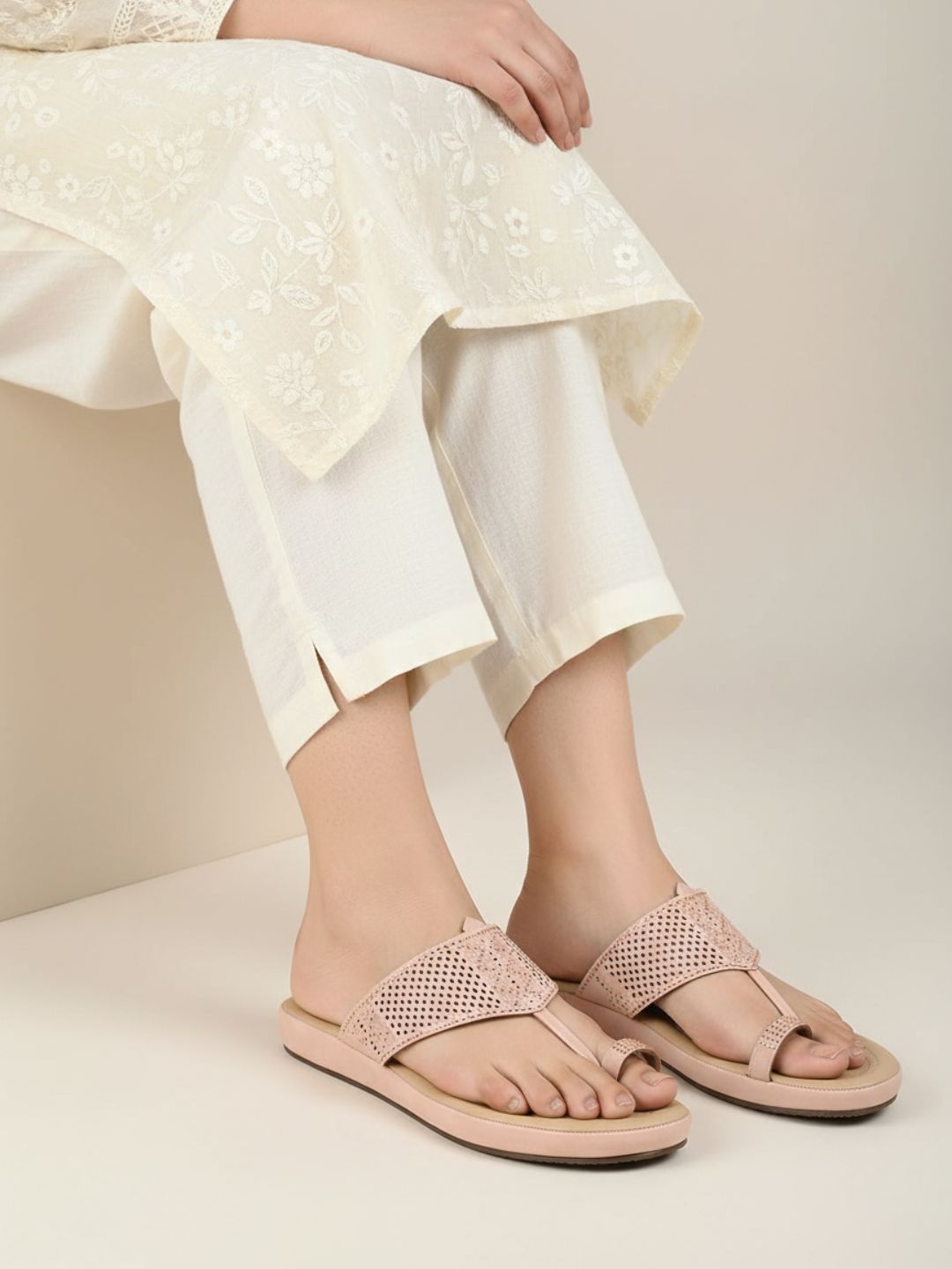 Womens Peach Solid Round Toe Party Wear Flats